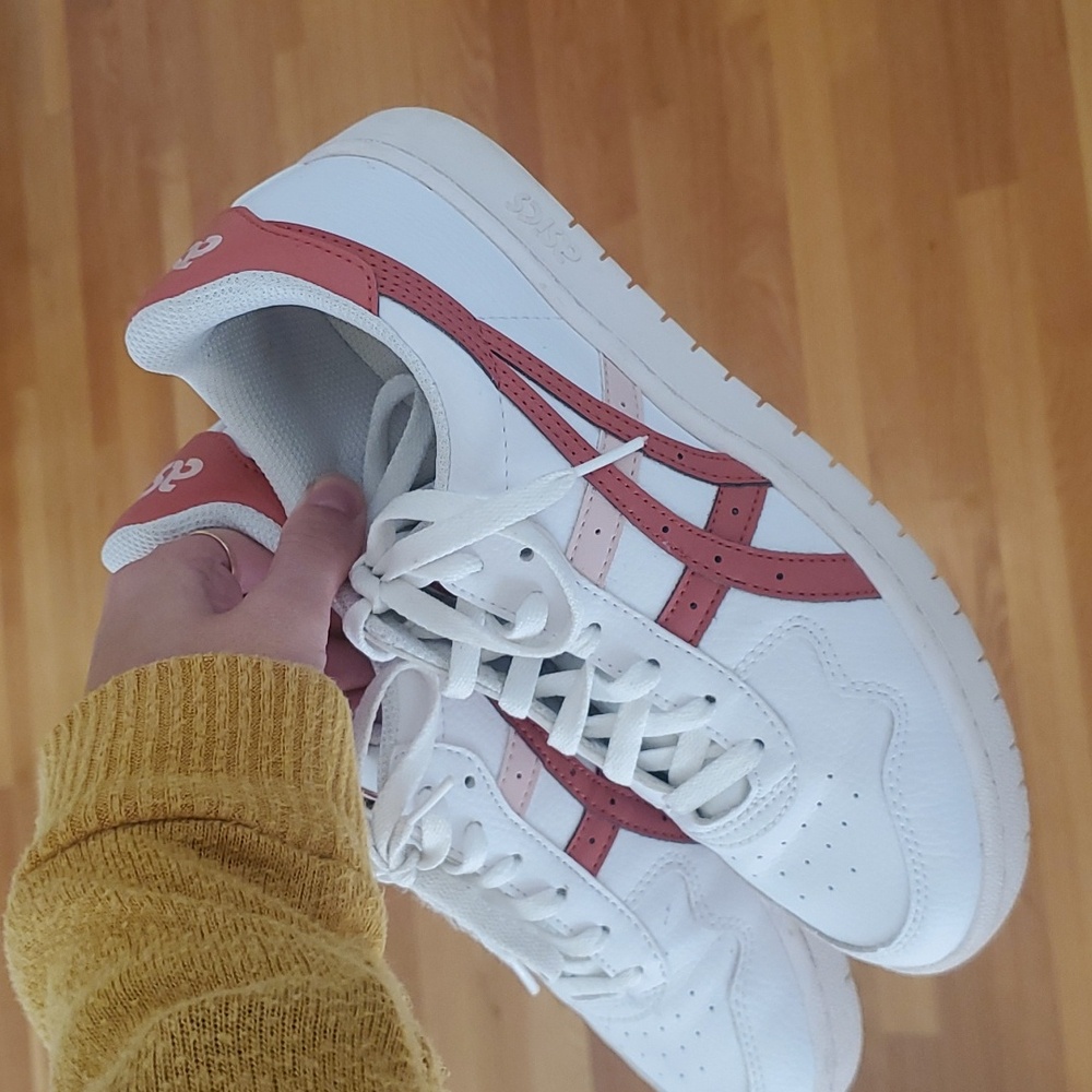 Asics sneakers, Japan S